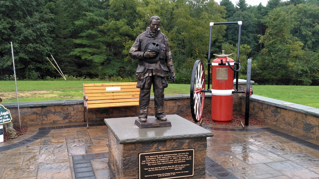 Chris Kenlan Delware Lifesized Bronze Memorial Statue